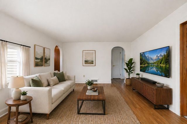 3 Inwood Rd, Auburn, MA 01501