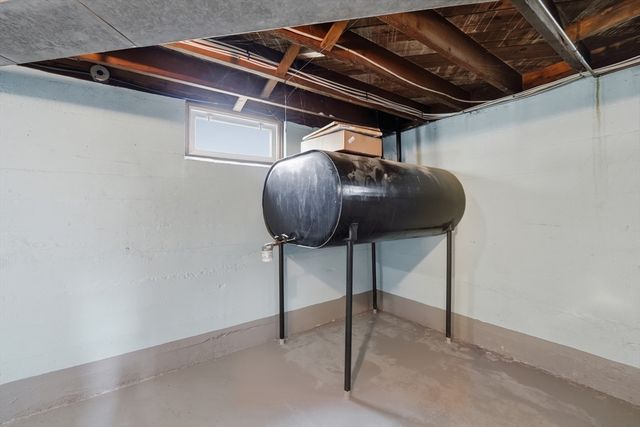 3 Inwood Rd, Auburn, MA 01501