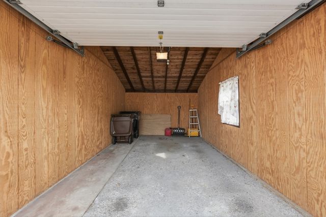 3 Inwood Rd, Auburn, MA 01501