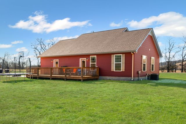 2713 McConnell Rd, Cornersville, TN 37047