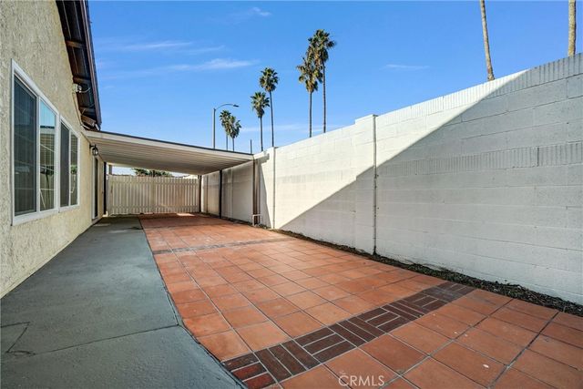 16741 Leafwood, Huntington Beach, CA 92647
