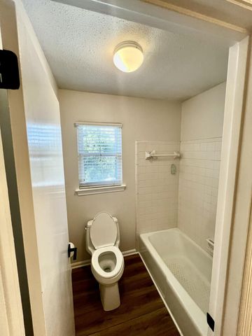 450 Shannon Drive, Hixson, TN 37343