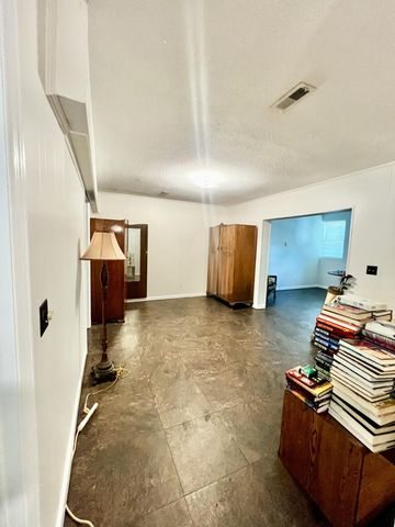 450 Shannon Drive, Hixson, TN 37343