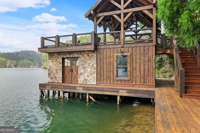 3914 Brandon Mill Road, Lakemont, GA 30552