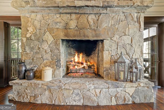 3914 Brandon Mill Road, Lakemont, GA 30552