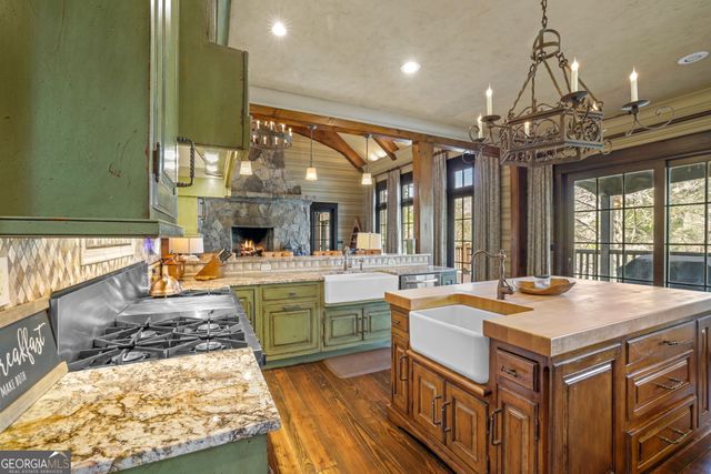 3914 Brandon Mill Road, Lakemont, GA 30552