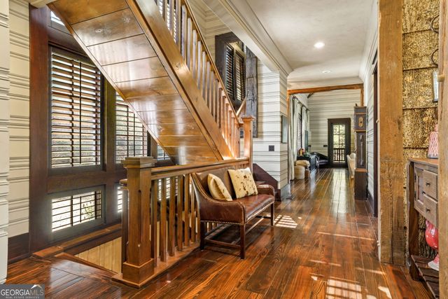 3914 Brandon Mill Road, Lakemont, GA 30552