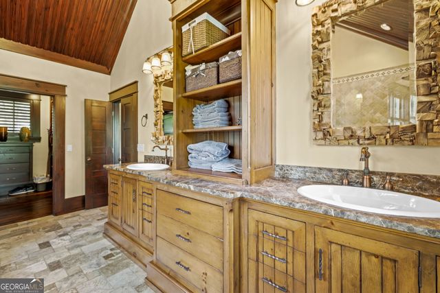 3914 Brandon Mill Road, Lakemont, GA 30552