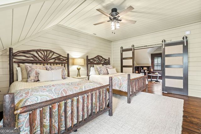 3914 Brandon Mill Road, Lakemont, GA 30552