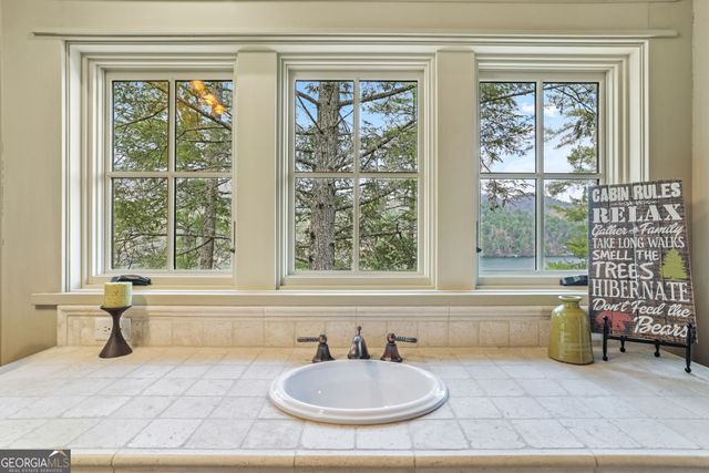 3914 Brandon Mill Road, Lakemont, GA 30552