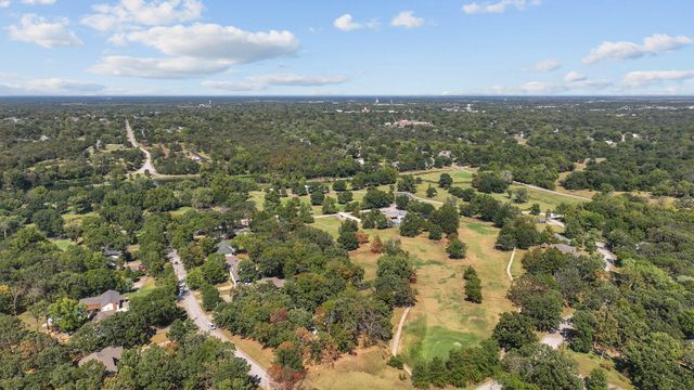 146 Country Club Drive, Nevada, MO 64772