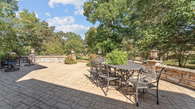 146 Country Club Drive, Nevada, MO 64772