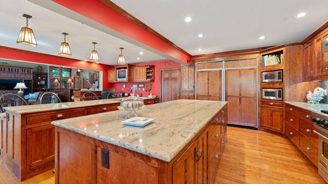 146 Country Club Drive, Nevada, MO 64772