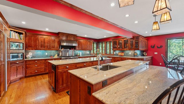 146 Country Club Drive, Nevada, MO 64772