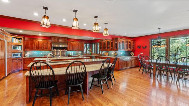 146 Country Club Drive, Nevada, MO 64772