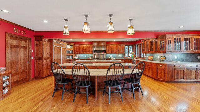 146 Country Club Drive, Nevada, MO 64772