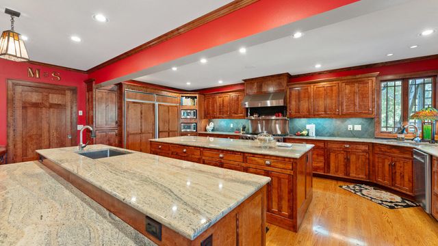 146 Country Club Drive, Nevada, MO 64772