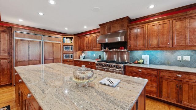 146 Country Club Drive, Nevada, MO 64772