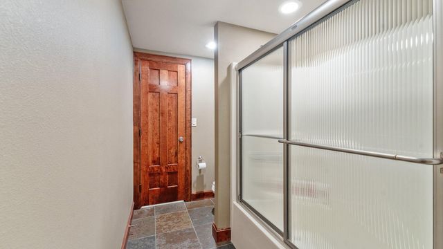 146 Country Club Drive, Nevada, MO 64772