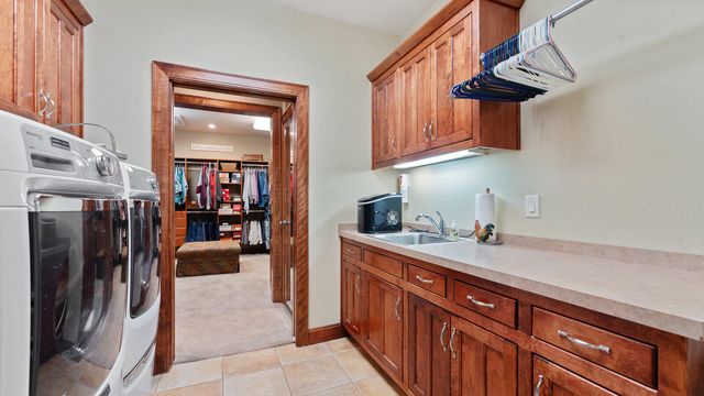 146 Country Club Drive, Nevada, MO 64772