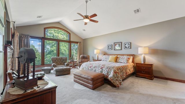 146 Country Club Drive, Nevada, MO 64772