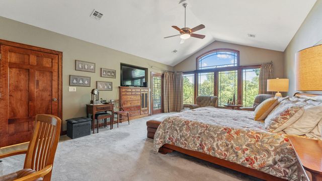 146 Country Club Drive, Nevada, MO 64772