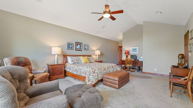 146 Country Club Drive, Nevada, MO 64772