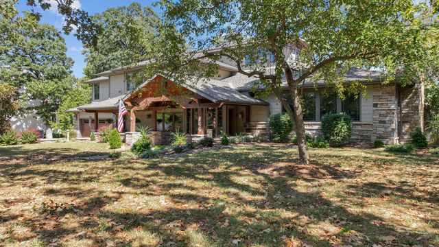 146 Country Club Drive, Nevada, MO 64772