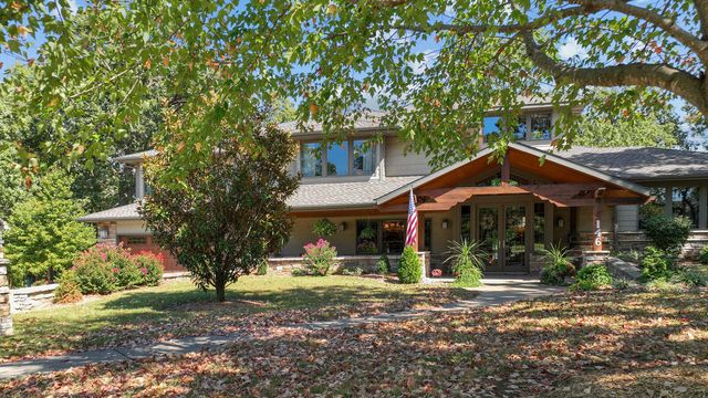 146 Country Club Drive, Nevada, MO 64772