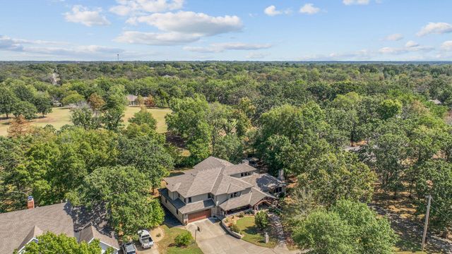 146 Country Club Drive, Nevada, MO 64772