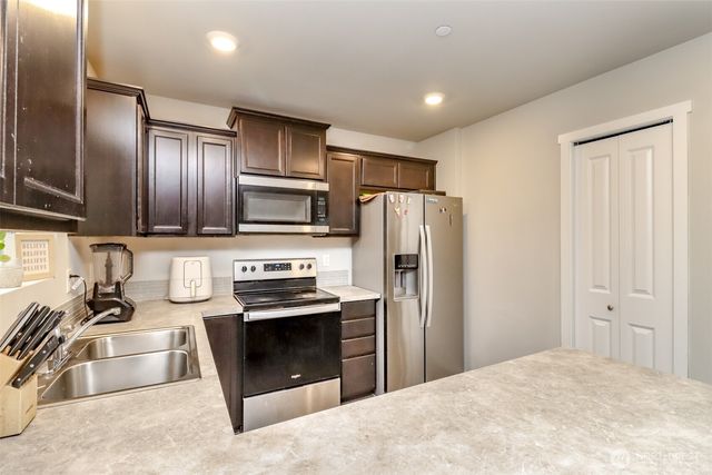 18795 108th Avenue E, Puyallup, WA 98374