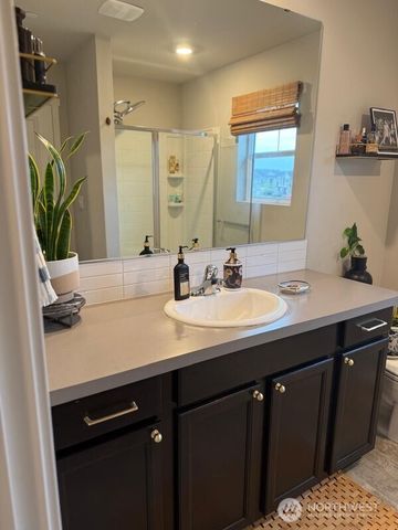 18795 108th Avenue E, Puyallup, WA 98374