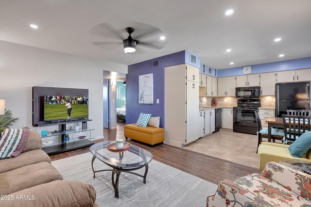 2416 E UNIVERSITY Drive 4, Mesa, AZ 85213