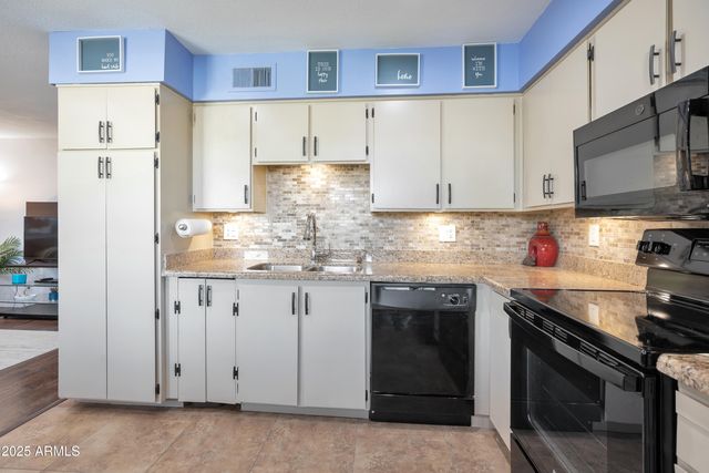 2416 E UNIVERSITY Drive 4, Mesa, AZ 85213