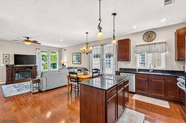 23 Constitution Way, Franklin Twp., NJ 08873