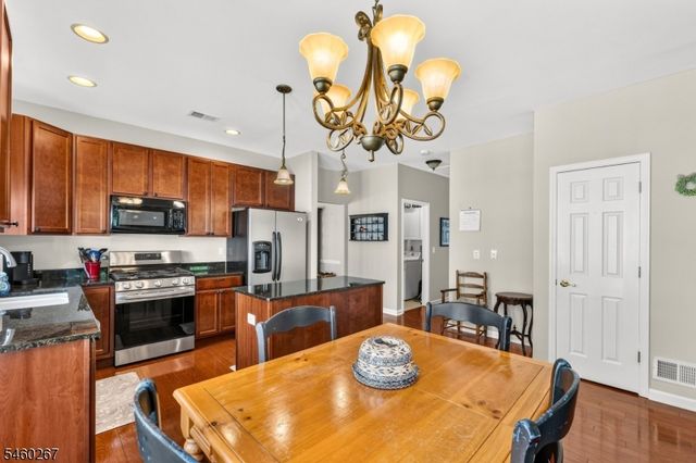 23 Constitution Way, Franklin Twp., NJ 08873