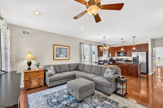 23 Constitution Way, Franklin Twp., NJ 08873
