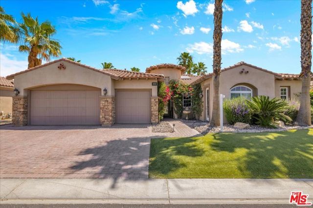 52380 Silver Star Trail, La Quinta, CA 92253