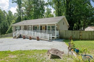32 Beechwood Lakes Drive, Hendersonville, NC 28792