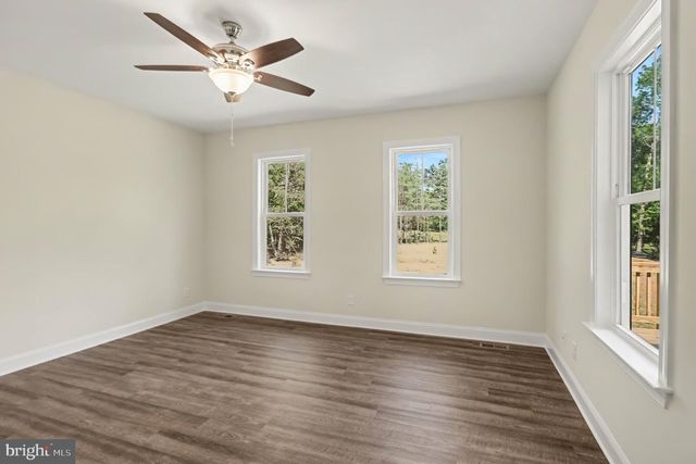 544 NOAHS LANDING DR, Bumpass, VA 23024