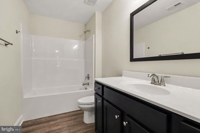 544 NOAHS LANDING DR, Bumpass, VA 23024