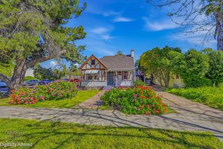 261 W 26th St, Merced, CA 95340