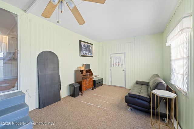 1027 Vermont Avenue, Lady Lake, FL 32159