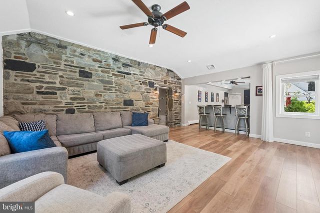 212 E WOODLAND AVE, Springfield, PA 19064