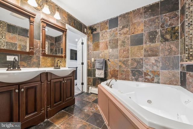 212 E WOODLAND AVE, Springfield, PA 19064