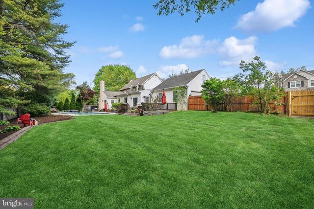 212 E WOODLAND AVE, Springfield, PA 19064