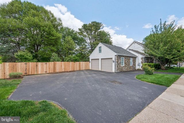 212 E WOODLAND AVE, Springfield, PA 19064