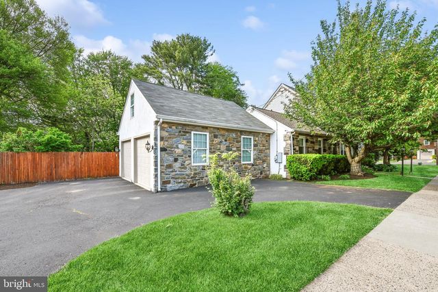 212 E WOODLAND AVE, Springfield, PA 19064