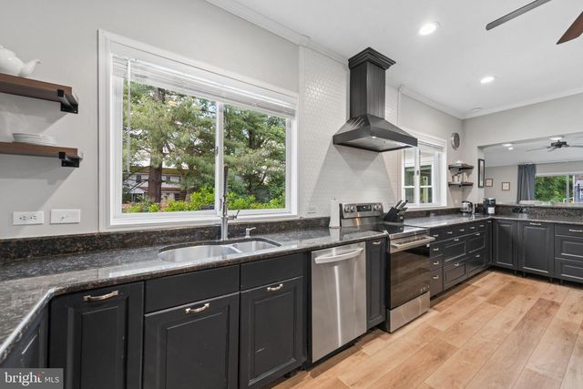 212 E WOODLAND AVE, Springfield, PA 19064