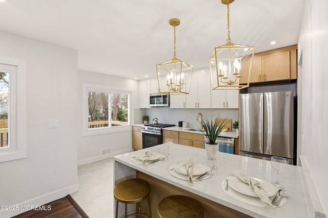 1599 Woodcrest Drive, Toms River, NJ 08753